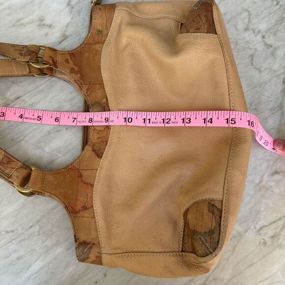 Alviero Martini tan leather shoulder bag made in Italy - Picture 4 of 9